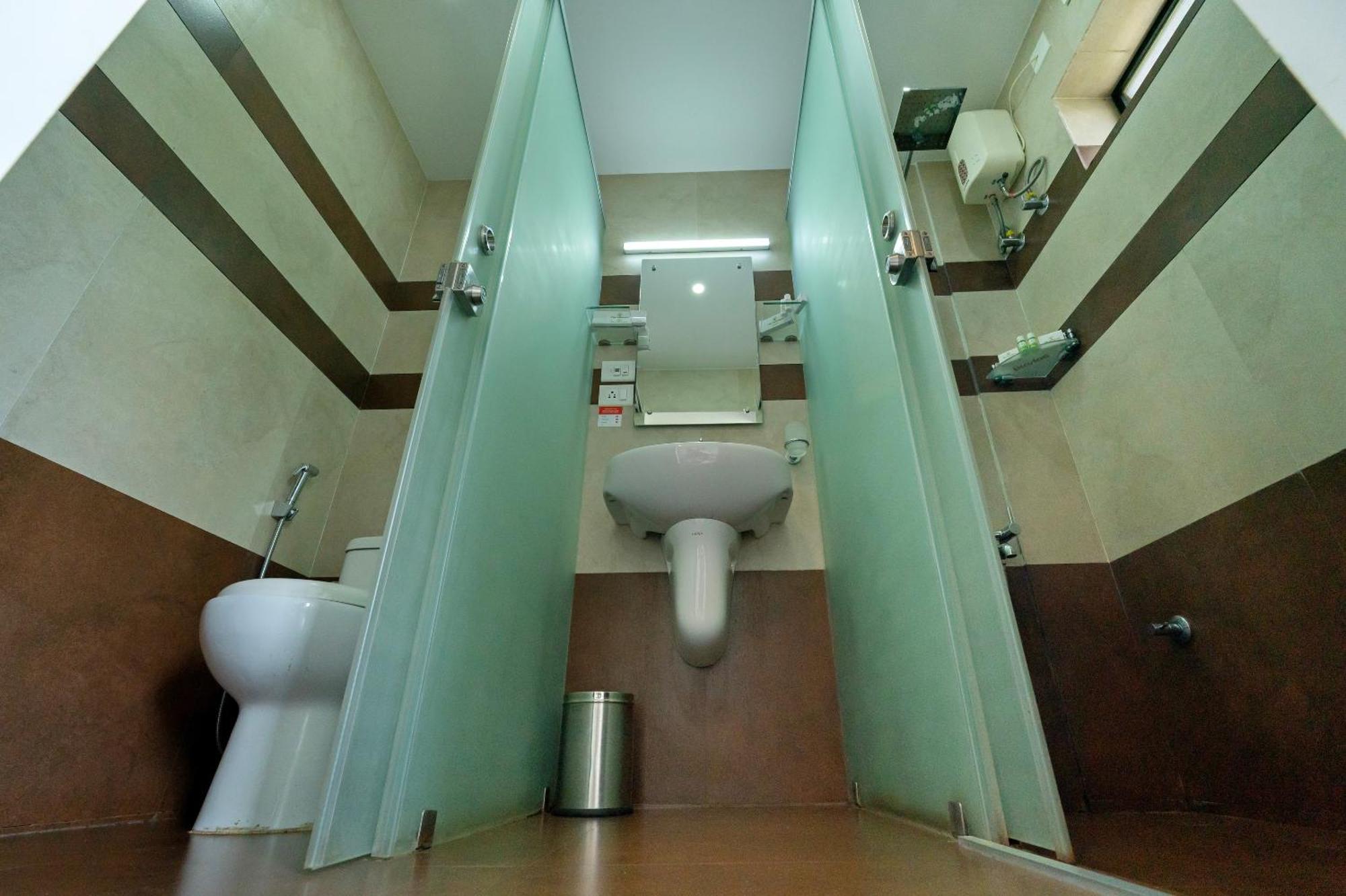 The Sanihara Hotel & Resort ไวทีรี ภายนอก รูปภาพ