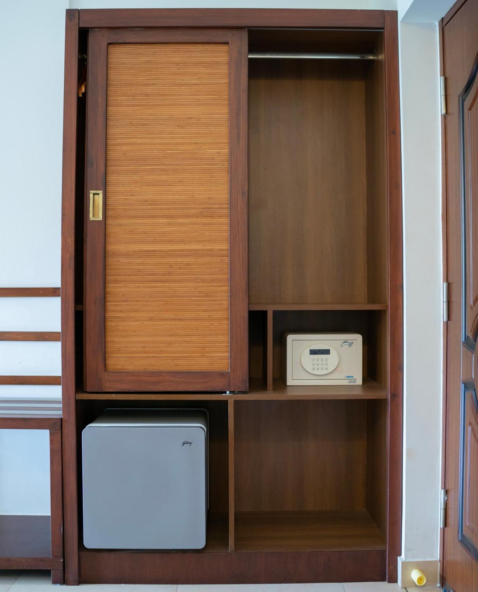 The Sanihara Hotel & Resort ไวทีรี ภายนอก รูปภาพ
