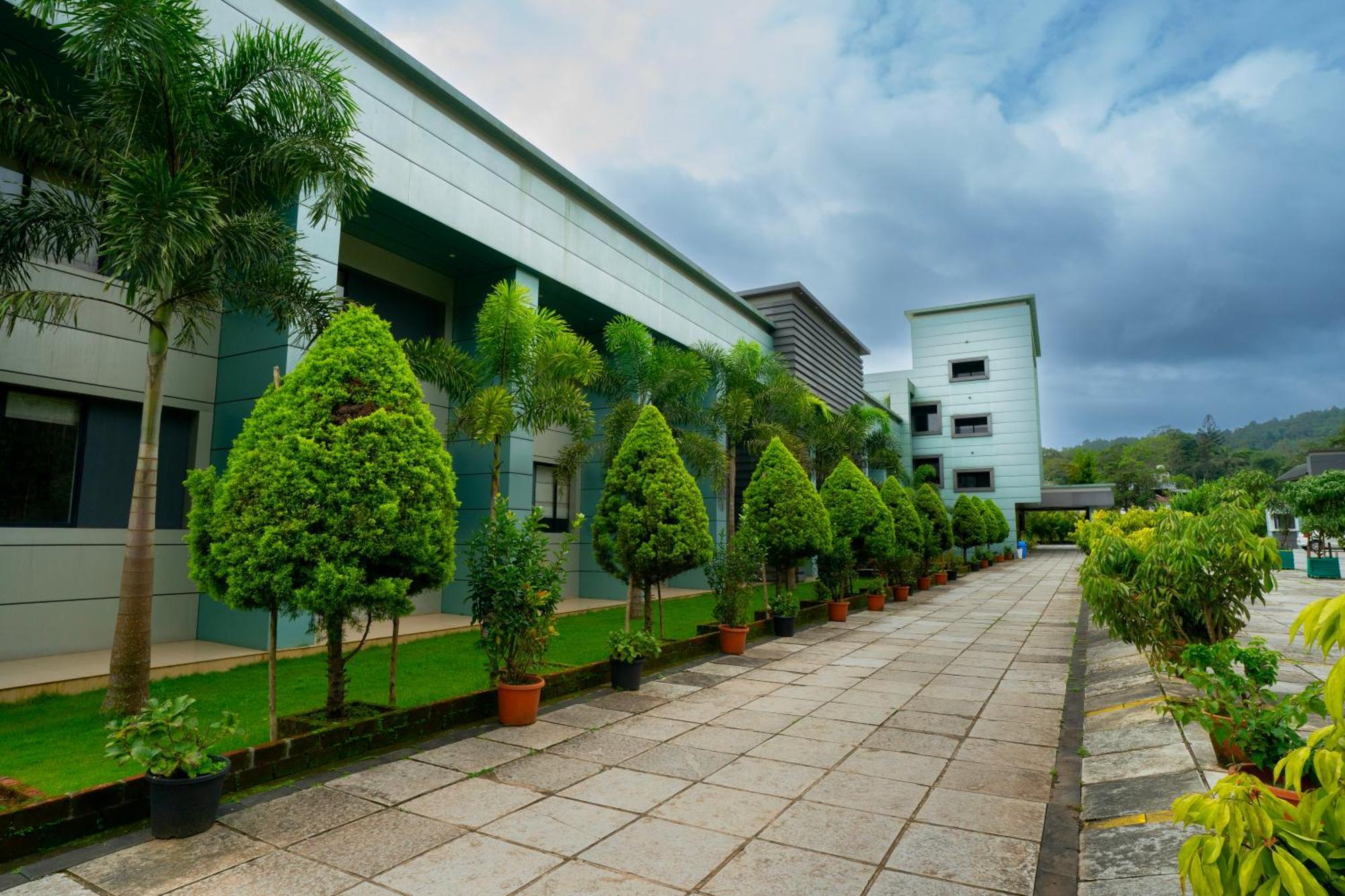 The Sanihara Hotel & Resort ไวทีรี ภายนอก รูปภาพ